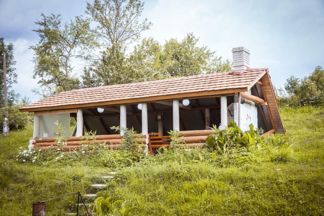 Садиба Під Гострою Zhdeniievo Exterior foto